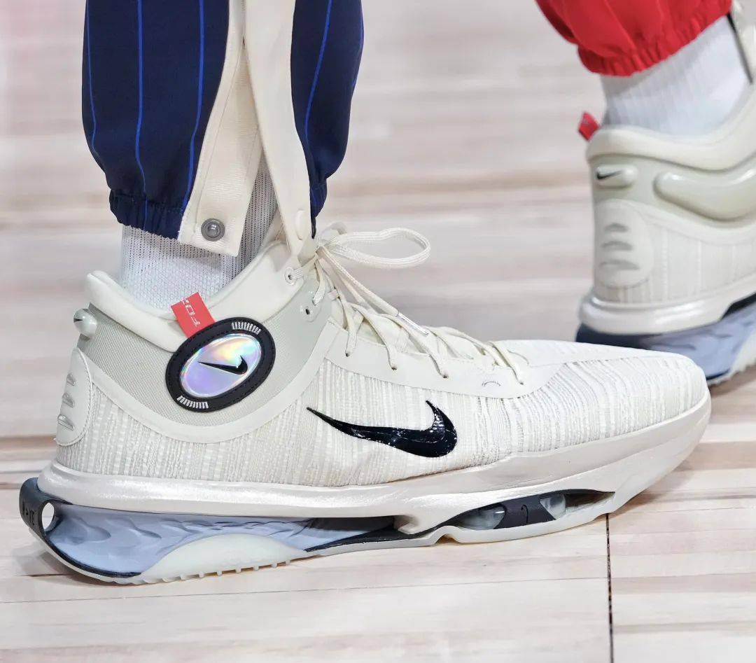 nba全明星赛众球星上脚_耐克_布朗_安东尼