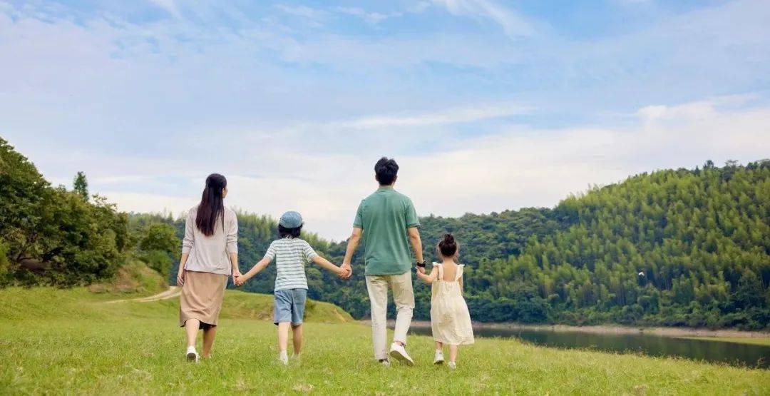 【家校共育】怎样养出一个快乐温暖的孩子?_家长_李玫瑾_依恋