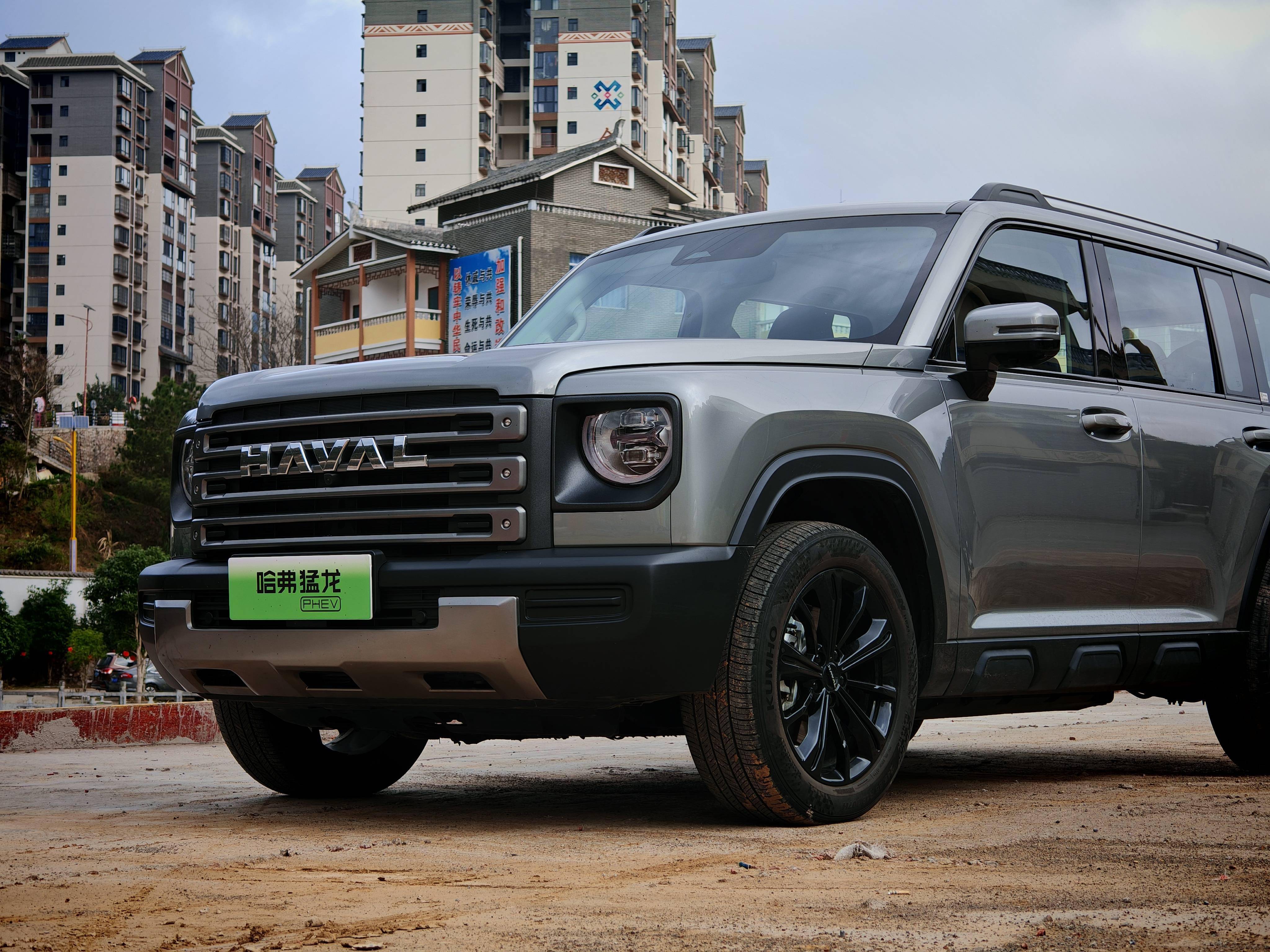 我的亲戚大多崇尚传统合资品牌,平时很少接触汽车行业,对国产车的认知