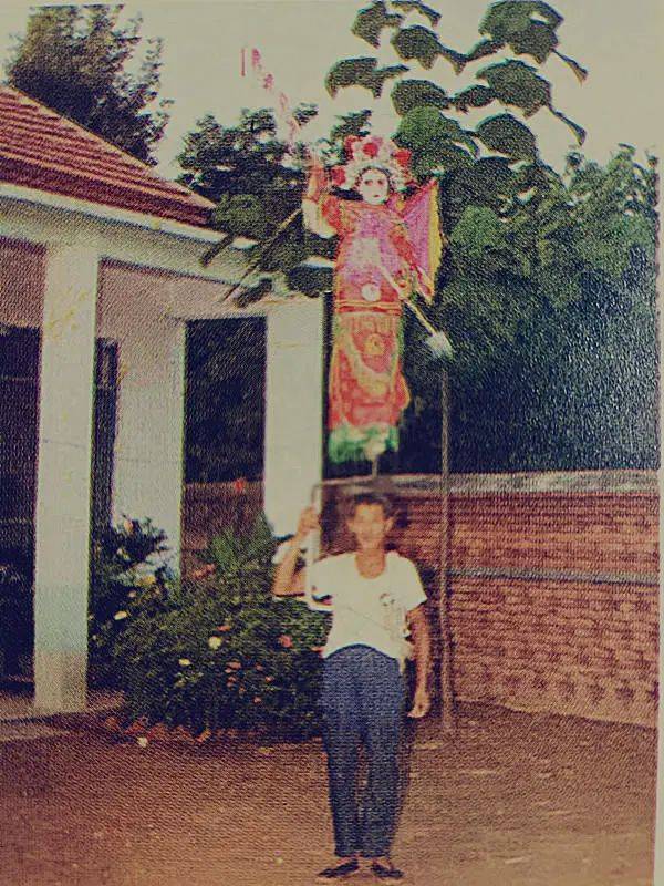 明水"高跷"展演上世纪90年代,绣惠"民间艺术节"老照片明水"百脉灯会"