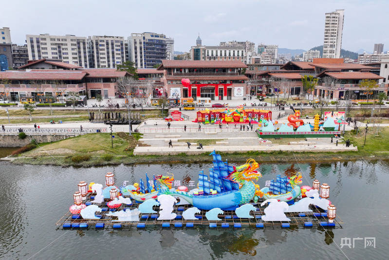 侨乡福清:龙江花灯闹新春_谢贵明_灯组_灯会