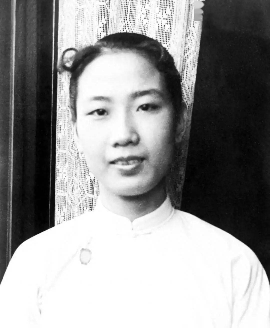 【人物】一生与戏曲为伴的一代名伶_袁雪芬_越剧_表演