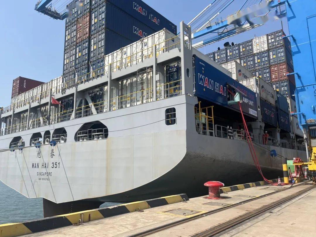 北部湾港首次实现国际航线外籍船舶靠港岸电接用