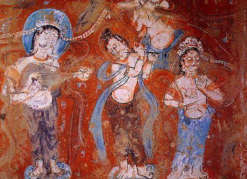 北凉时期敦煌 275 窟中的横笛在西魏时期的第285 窟天宫伎乐图中