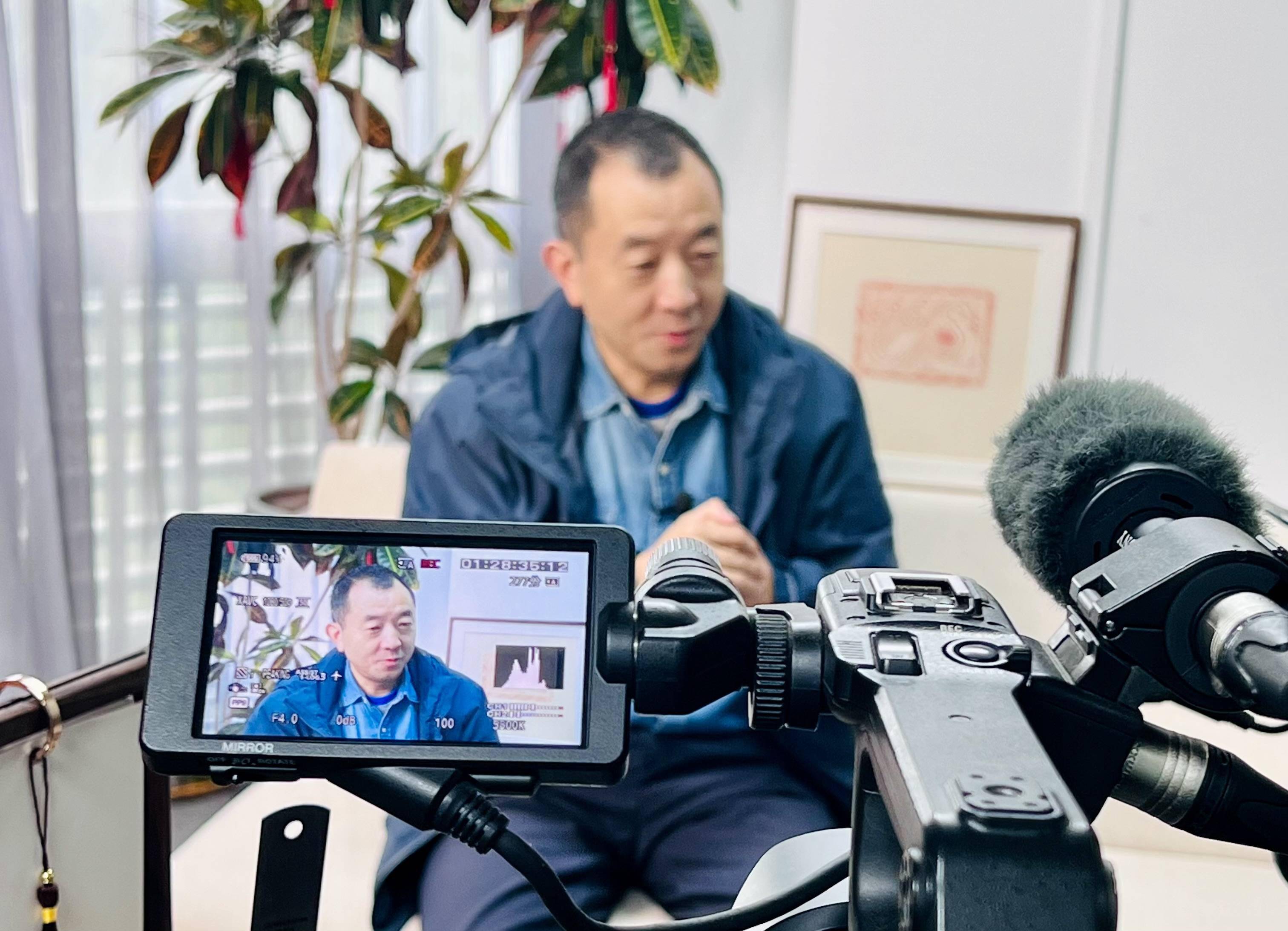 从县委书记到"张狂"公益人,陈行甲:我想做一场社会实验,推动解决因病