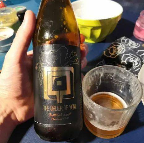 美国网红自产的私处啤酒,波兰人早就喝麻了_沃伊_切赫·曼_凯特琳