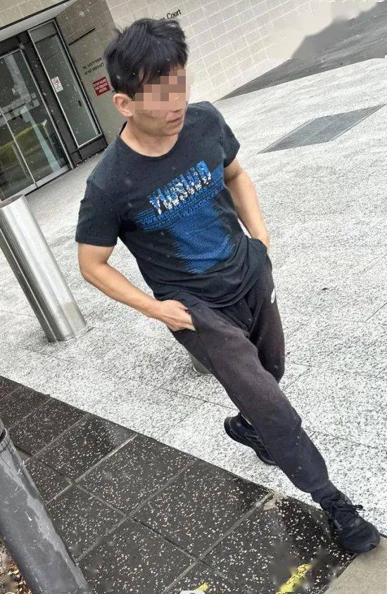 澳洲华男和儿子走散,好心夫妇帮忙,却上演农夫与蛇_刘辉_孩子_对方