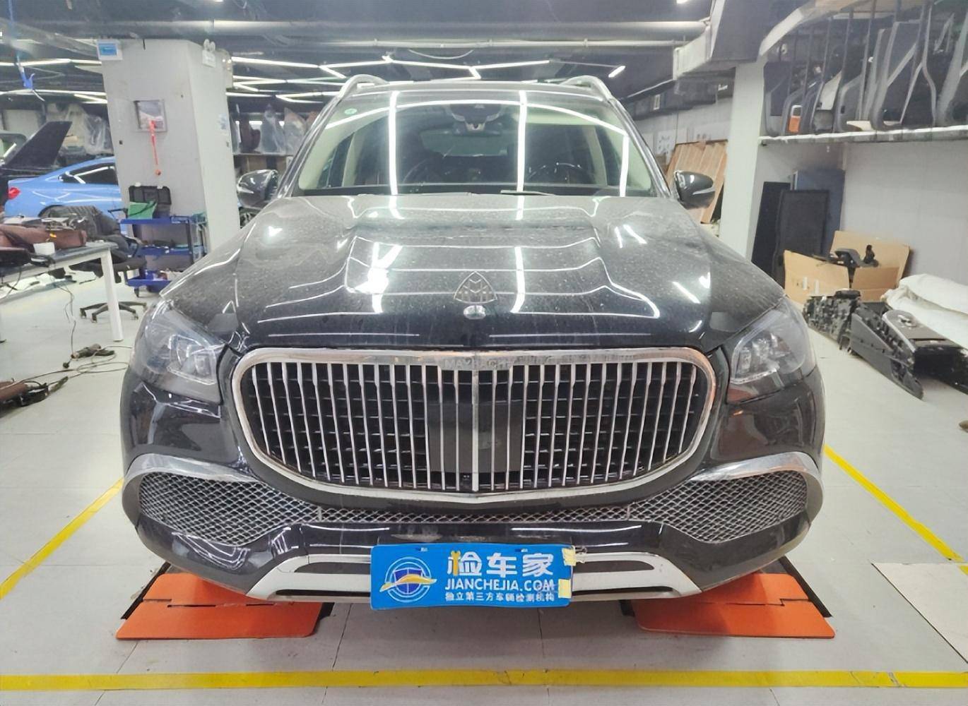 重大事故车还卖100万!这辆4000公里的奔驰gls到底凭啥?