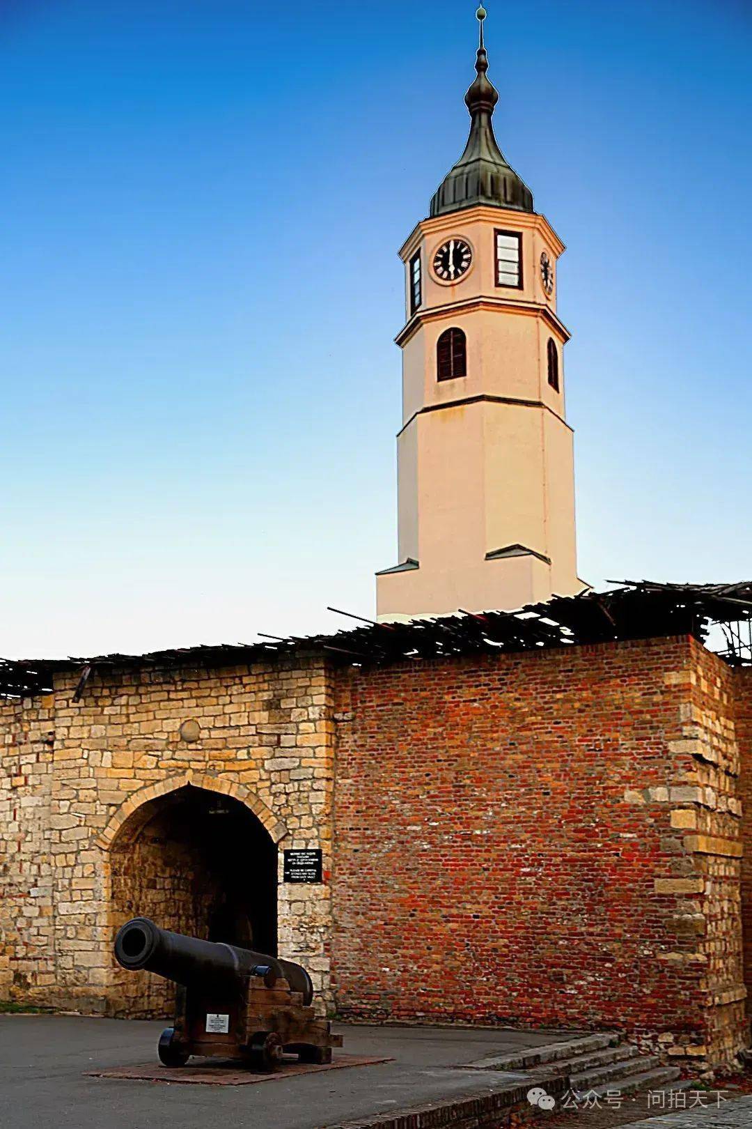 贝尔格莱德卡莱梅格丹城堡_萨瓦河_暮色_白色