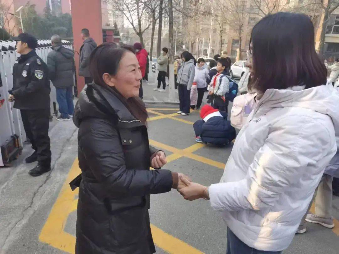 【五彩童年|校家社协同育人】"家"有温暖,"访"有温度——崂山区育才