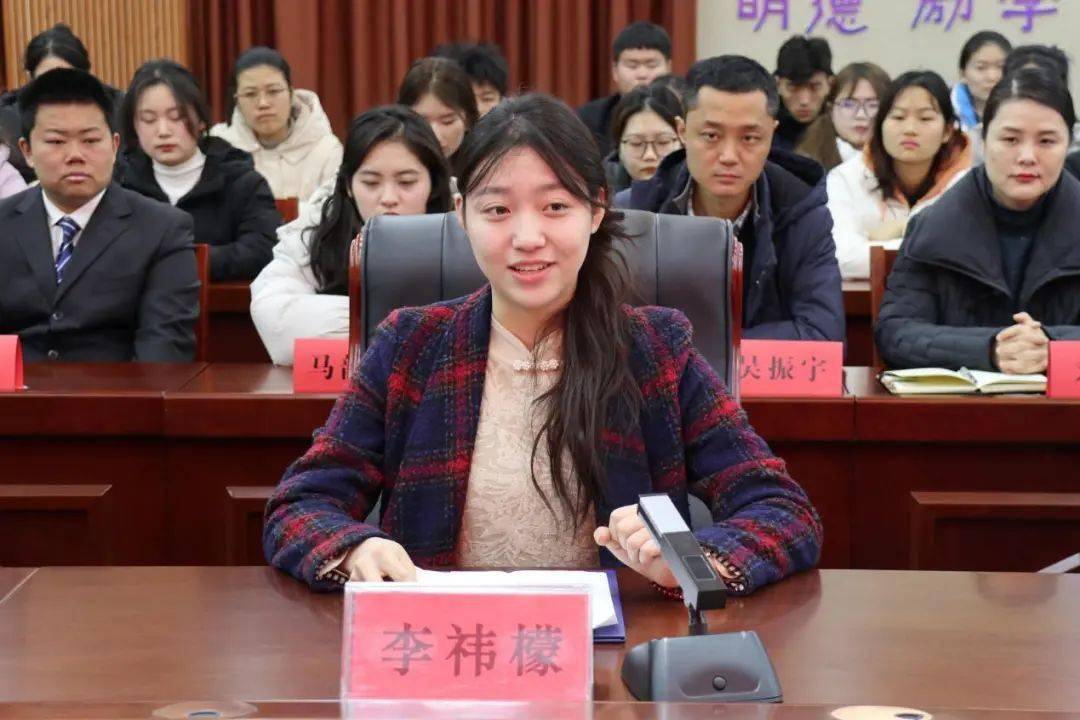 大学硕士研究生常烨青,吉林大学栗一皓,大连交通大学硕士研究生董姝玮