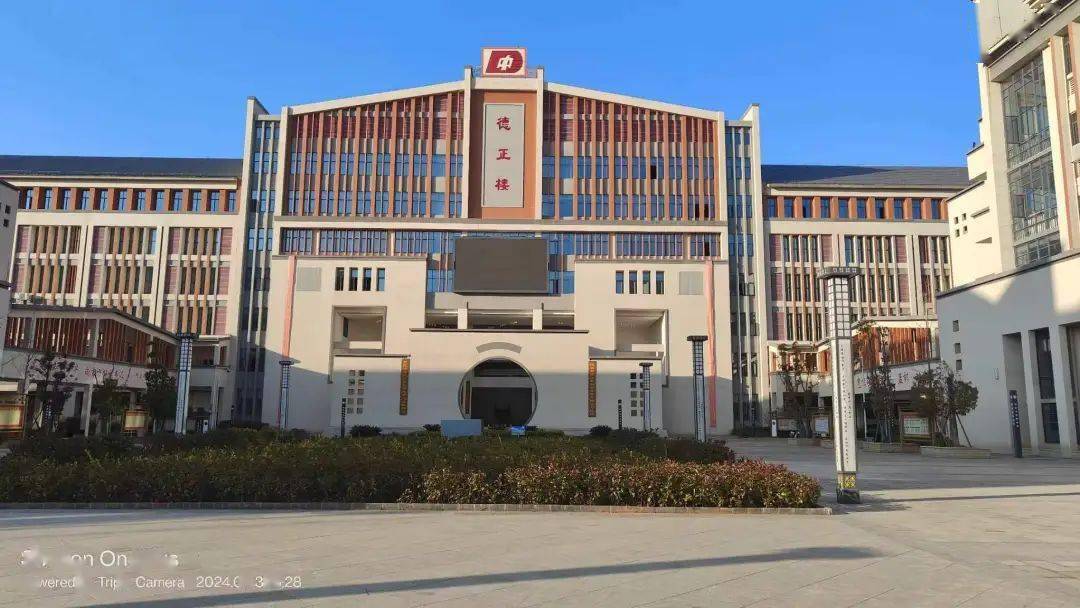 讲好南国故事感恩母校行回访江西省石城中学