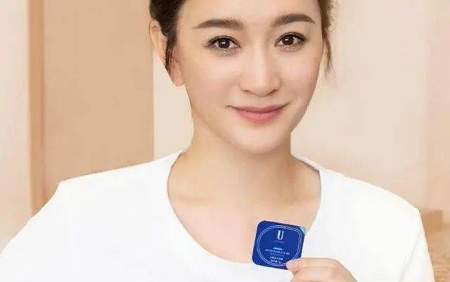 李小冉:娱乐圈的冻龄女神,她是如何做到的?_运动_睡眠_皮肤