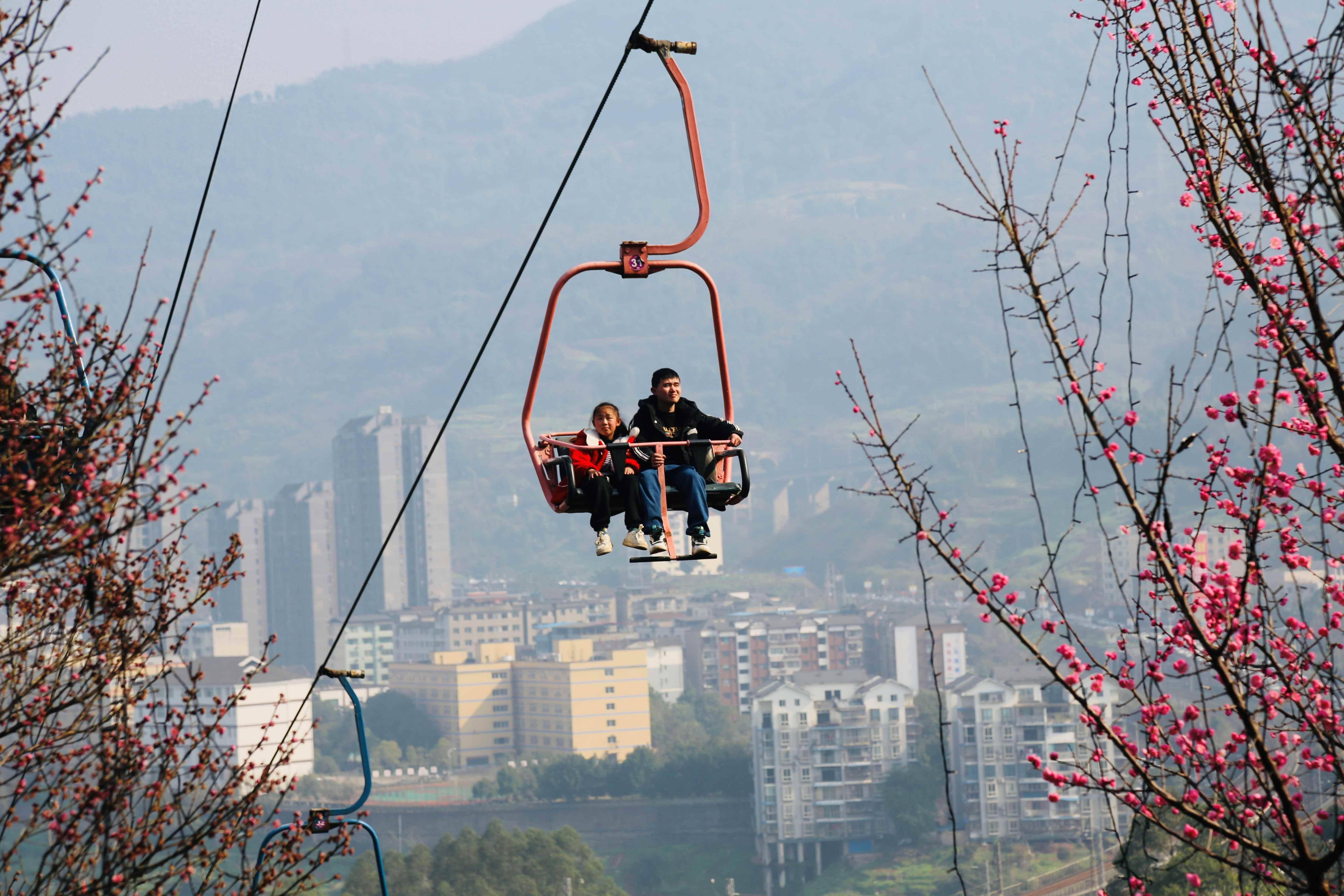 新疆天山天池风景区缆车 新疆天山天池风景区缆车