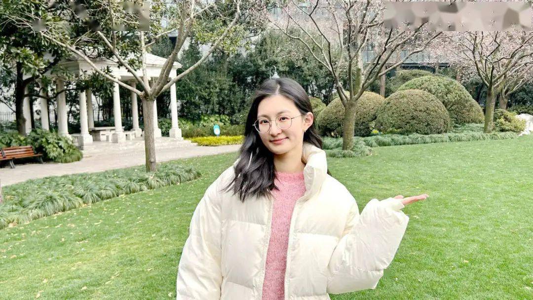 陈睿_进行_广告