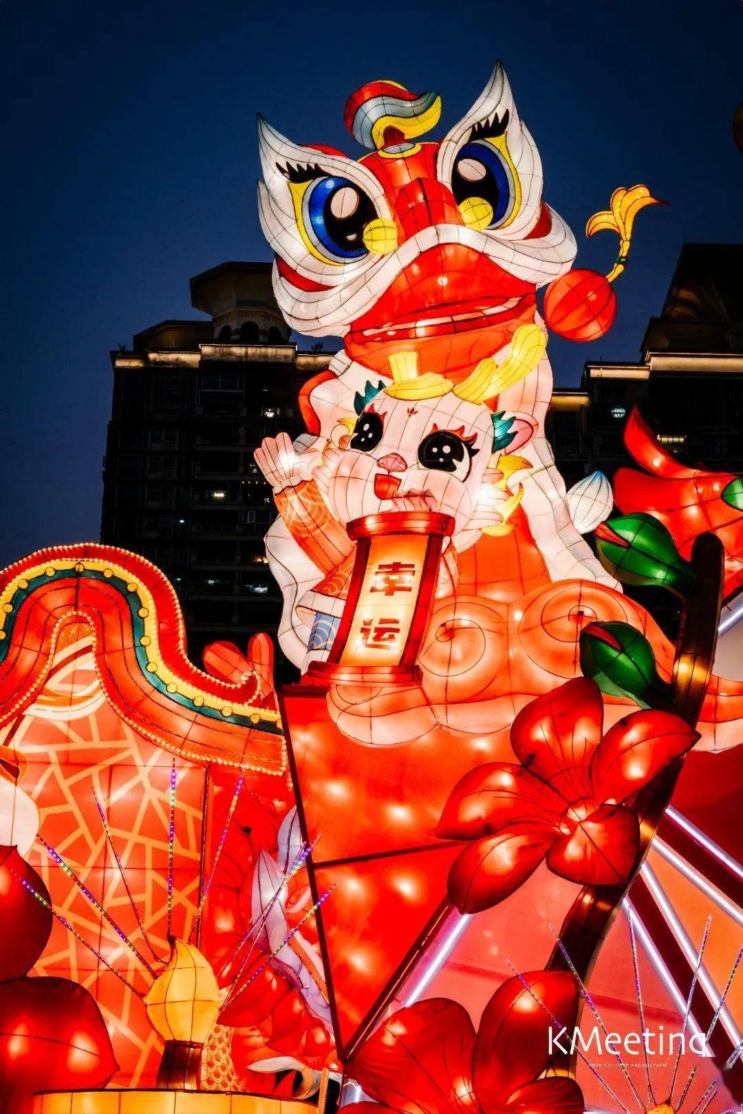 流光溢彩,眼花缭乱!他们镜头下的元宵灯会,每一张都超美!