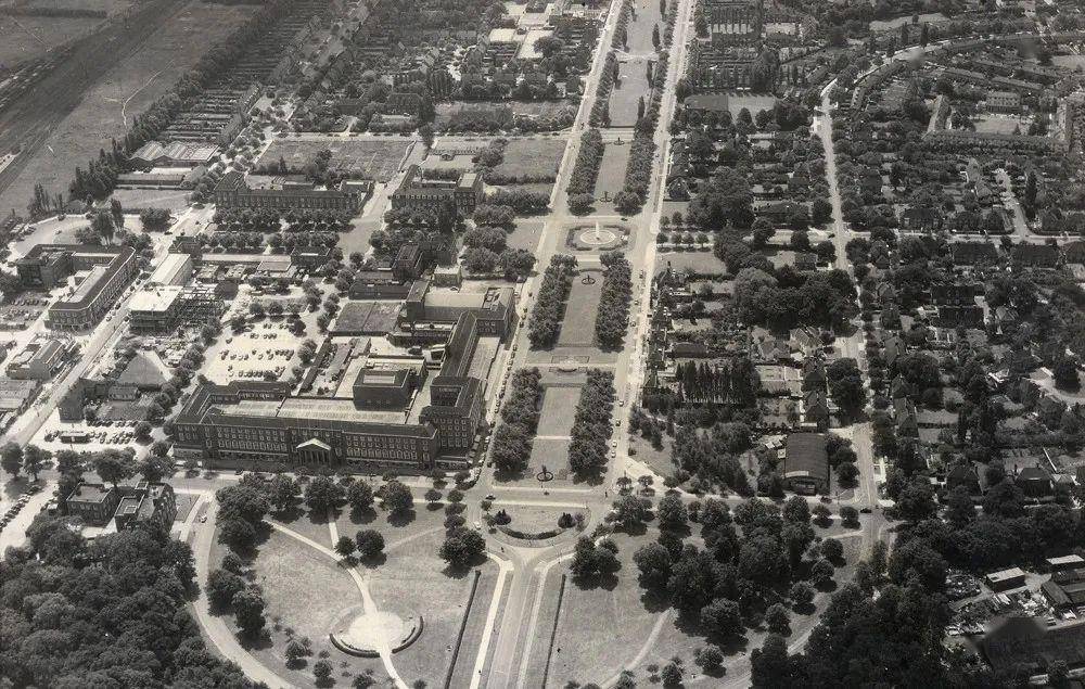 是由霍华德倡导并发起建设的,可以说是霍华德花园城市理论的直接产物