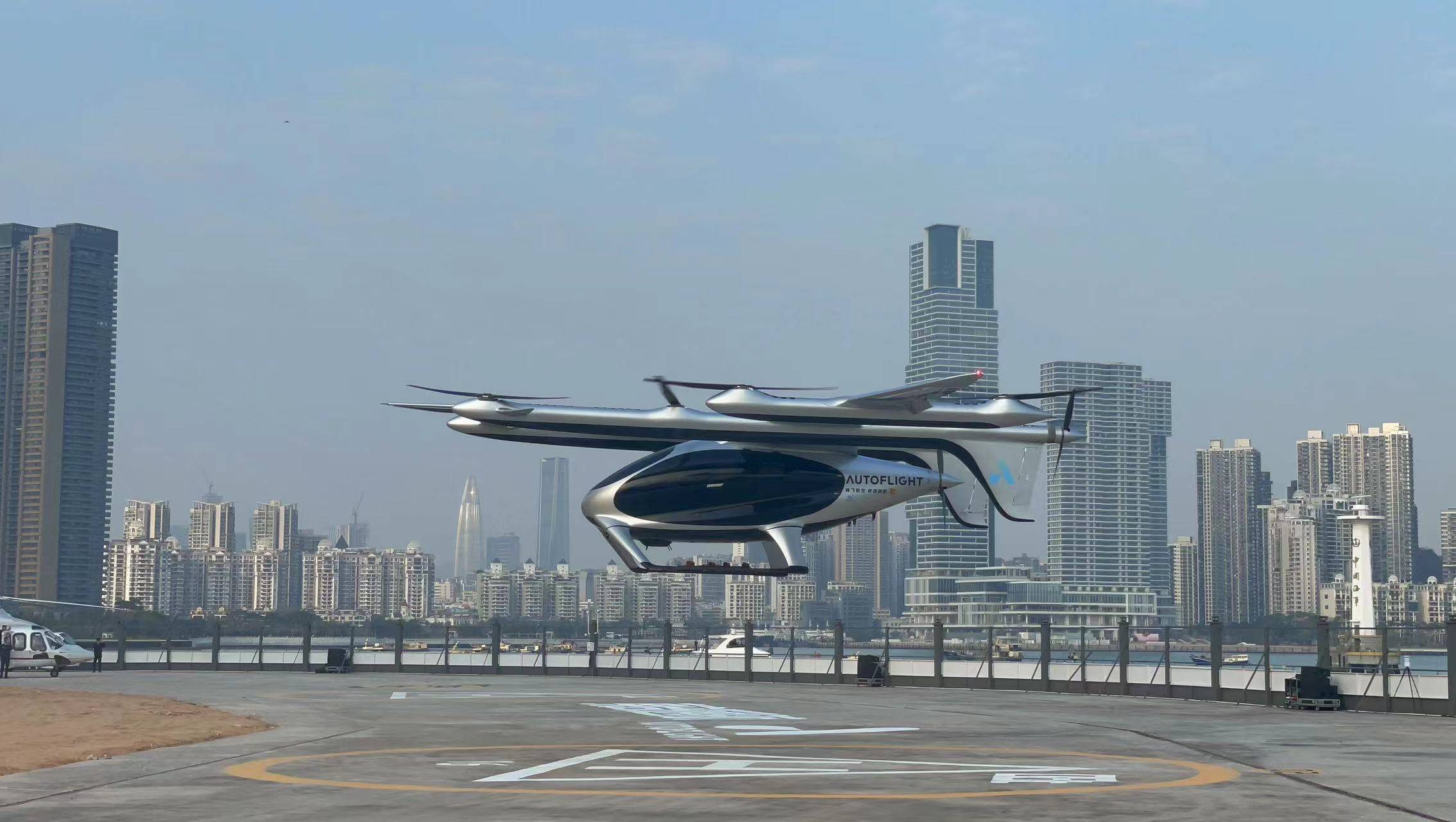 "电动载人飞机"首次演示!