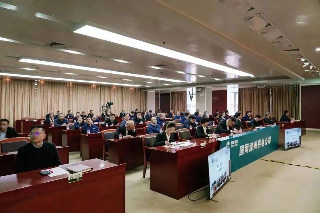 陈海清强调,一要高度重视,深化认识,做到"三个看到".