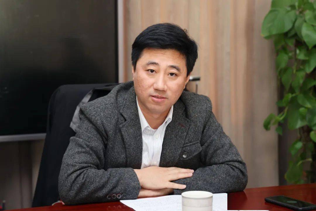 朱泾镇领导走访调研镇城运中心