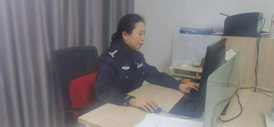 看北京警察的"热辣滚烫"!_张峥_张昊_故事