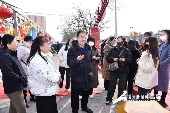 文水县美术家协会助力文水中学举行高三学子"鲤鱼跃龙门"活动_高考
