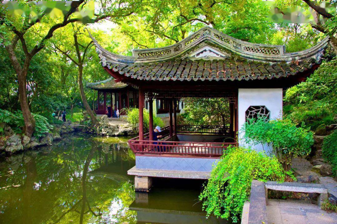 秋霞圃与豫园,醉白池,古漪园,曲水园并称为上海五大古典园林