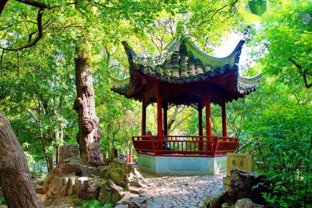 秋霞圃与豫园,醉白池,古漪园,曲水园并称为上海五大古典园林