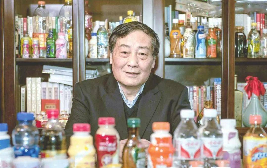 3次问鼎中国首富,与妻子一见钟情,最牵挂的是女儿的婚事