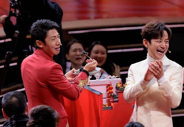 何炅工作室惊喜发六张双北合照,岁月如歌,友情长存_友谊_生活_表演