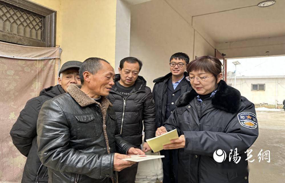 2月28日,宜君县云梦乡新时代文明实践所联合乡司法所在桐塬村开展"