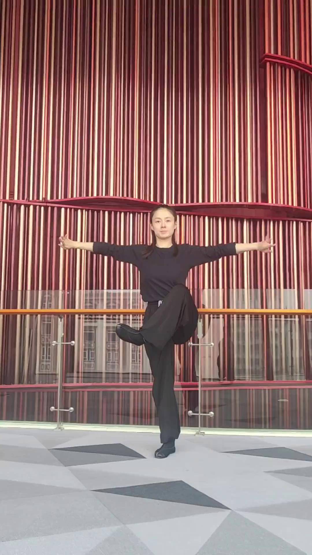 自古人生在世须有一技之能青年戏曲传播者昆曲日常练功