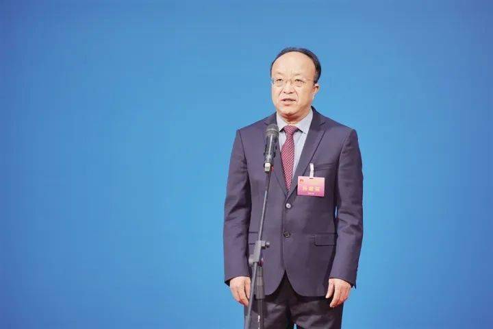 直击关切 通达民心——市十五届人大五次会议开启"局长通道"_市发展