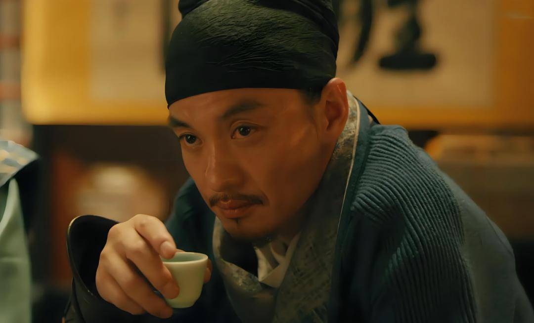 从德才兼备的政治家到明察秋毫的神探,"出口转内销"