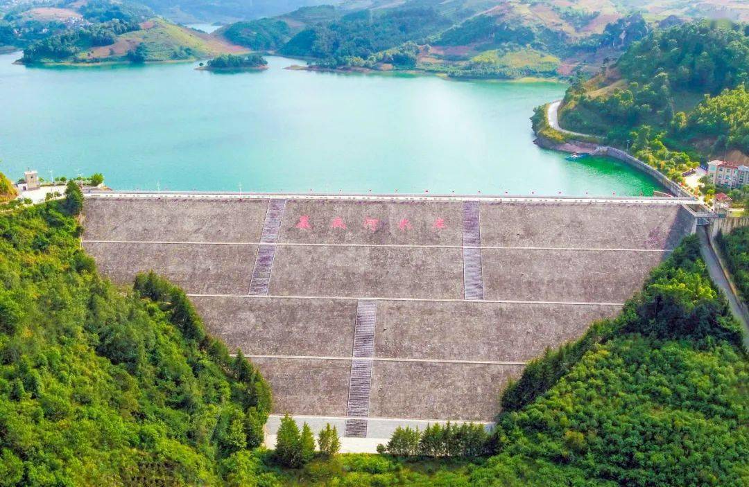 芦山县宝盛金鸡峡水库图片