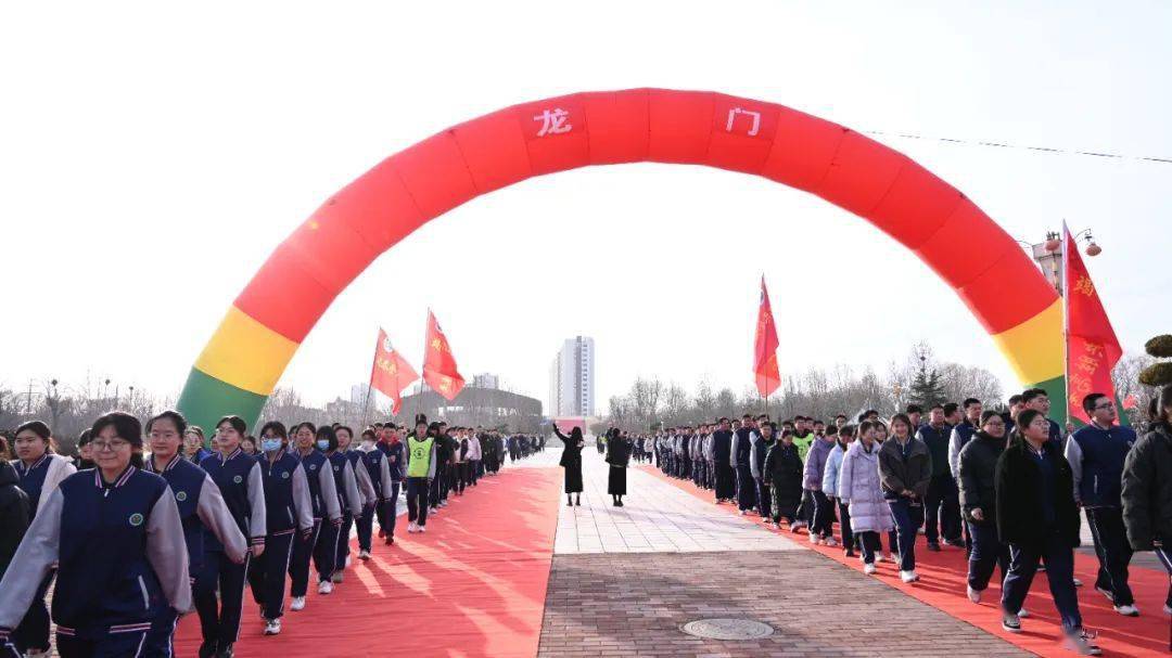 平度九中2021级高考百日冲刺誓师大会举行_高三_全体_学子