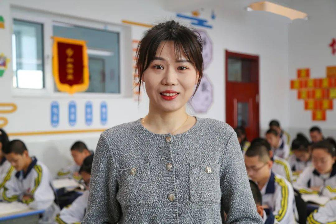 "龙"重登场!宝清学子的新学期风采