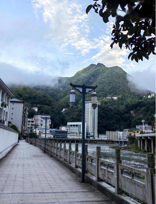 快来投票镇坪县第二届丽源杯残疾人摄影大赛投票开始啦