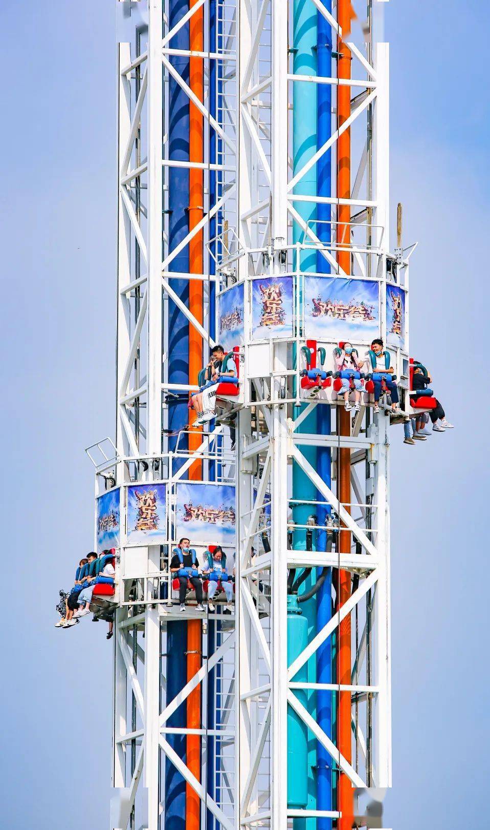 趣游佘山|上海欢乐谷蝴蝶节,女士半价,快来开启爱的季节!