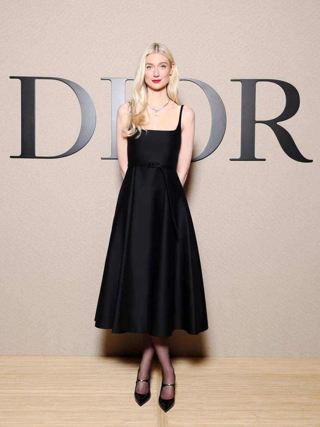 刘雨欣和 jisoo 都打卡的 dior 大秀,有多帅?