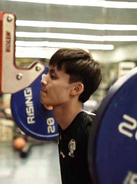 周琦强势归来,徐杰内心独白,朱芳雨观察三国精英_比赛_广东宏远队