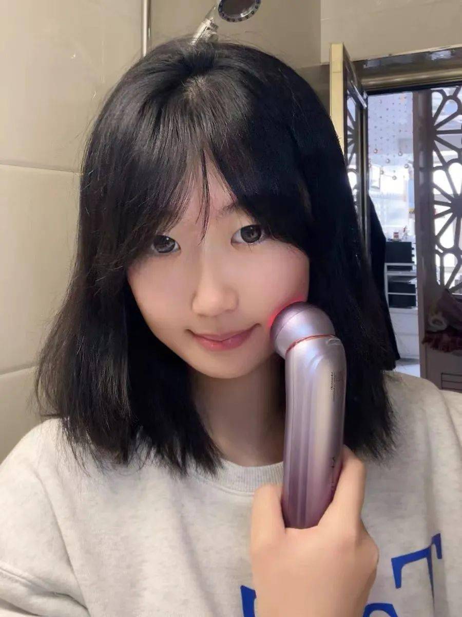 杨幂开春穿搭鲨疯了!