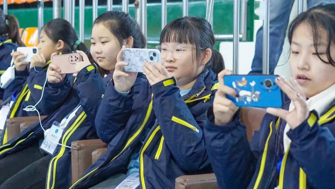 跆拳道是韩国民间流行的一项技击术,是现代奥运会正式比赛项目之一.