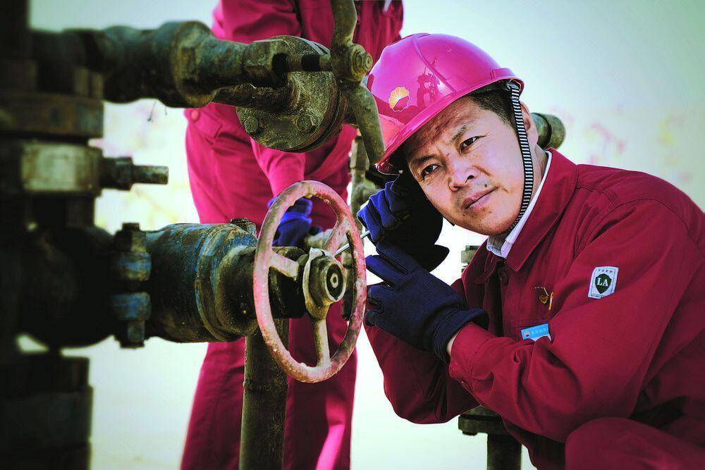 小工人 大工匠——英雄岭上一场跨越二十九年的时空对话_生产_水井