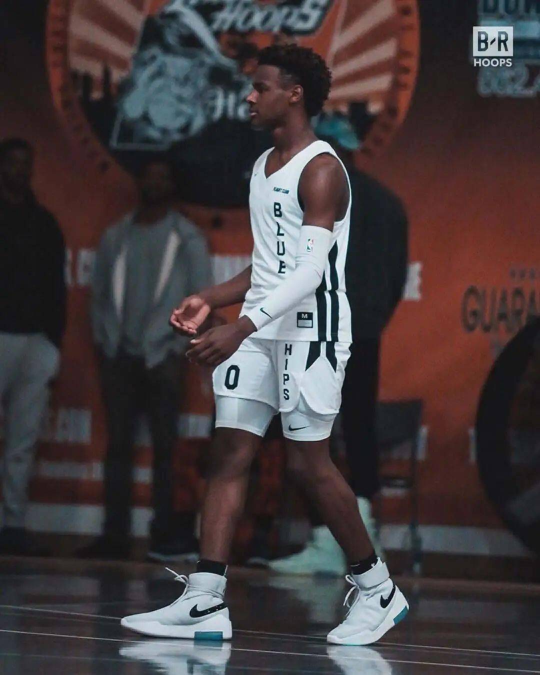 这颜值,确实顶级……_侃爷_nike_air