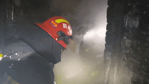 榆林一楼房着火,原因竟是因为这……_线路_火灾_保护