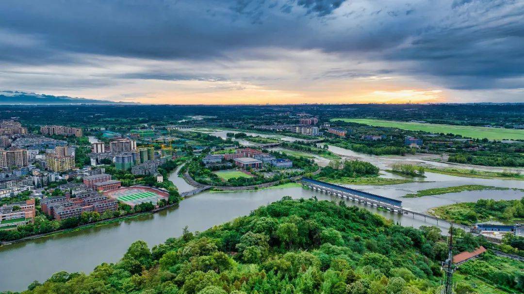 山水掩映,秀美新津五河一江水脉通达老君修觉山脉相连山为黛,水为颜我