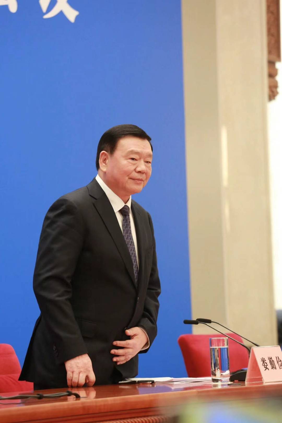 十四届全国人大二次会议新闻发言人娄勤俭:"表现要靠群众打分"_立法