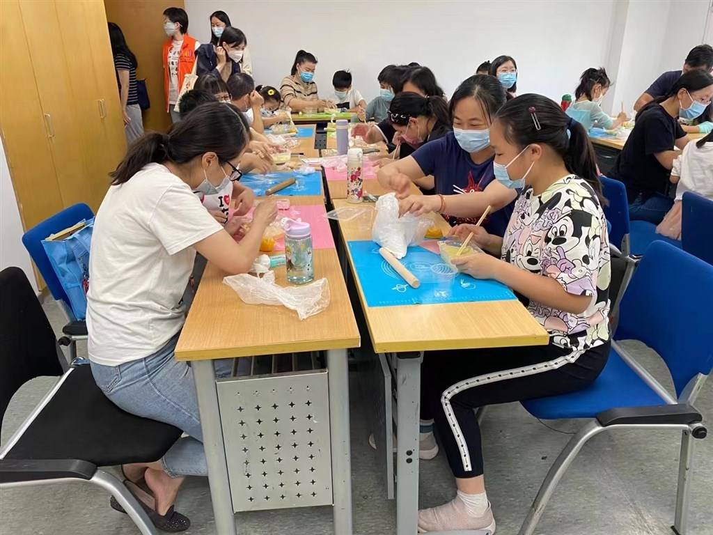 面向"一老一少",沪上这两大美育课程即将开启报名_文化_老年_艺术