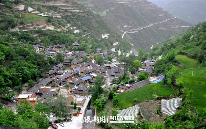 村里喜事捎北京·甘肃|白马跑出幸福"加速度"_铁楼藏族乡_乡村_文县